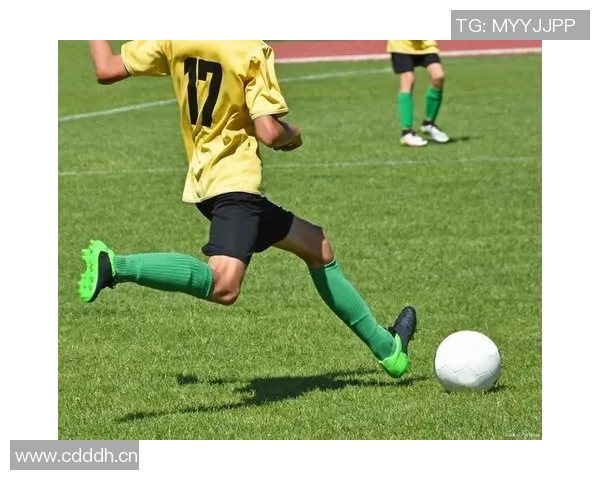 射门技术精讲：如何提高精准度与力量，破解门将防守的关键要素